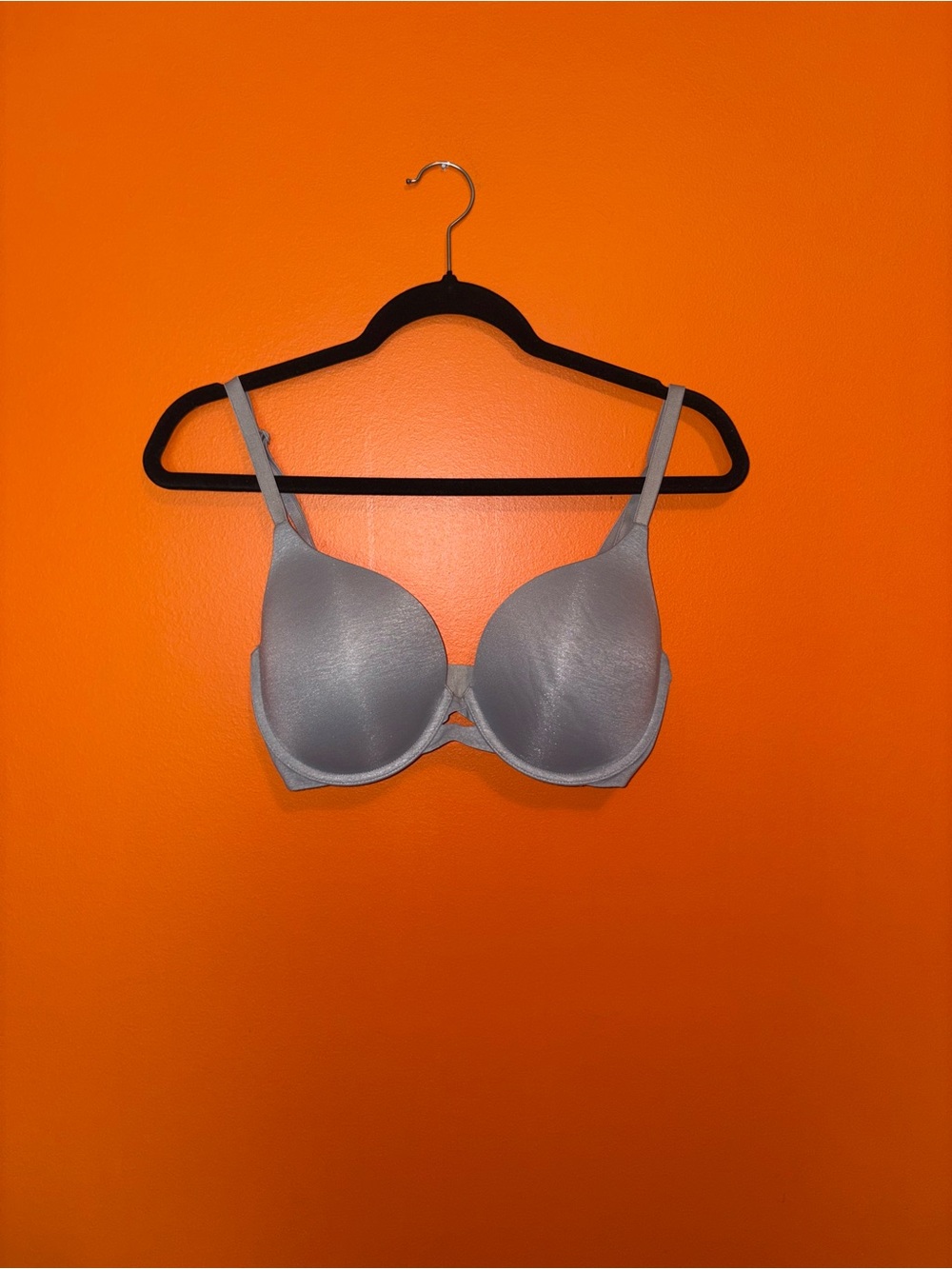 Victoria’s Secret Gray Push‑Up T-Shirt Bra  - Body  by  Victoria  32DDD